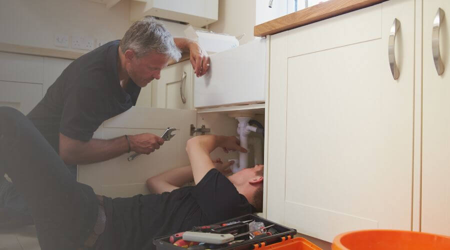 Ceiling Pipe Leak Fix in Wayne, MI